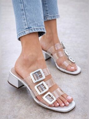 CECELIA New York women’s Lincoln Silver Slide Sandals with Clear Straps/size 6